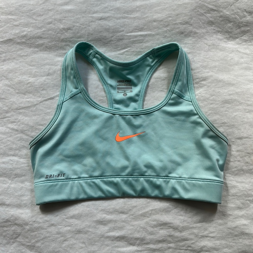 Tourquise Nike Pro sports bra